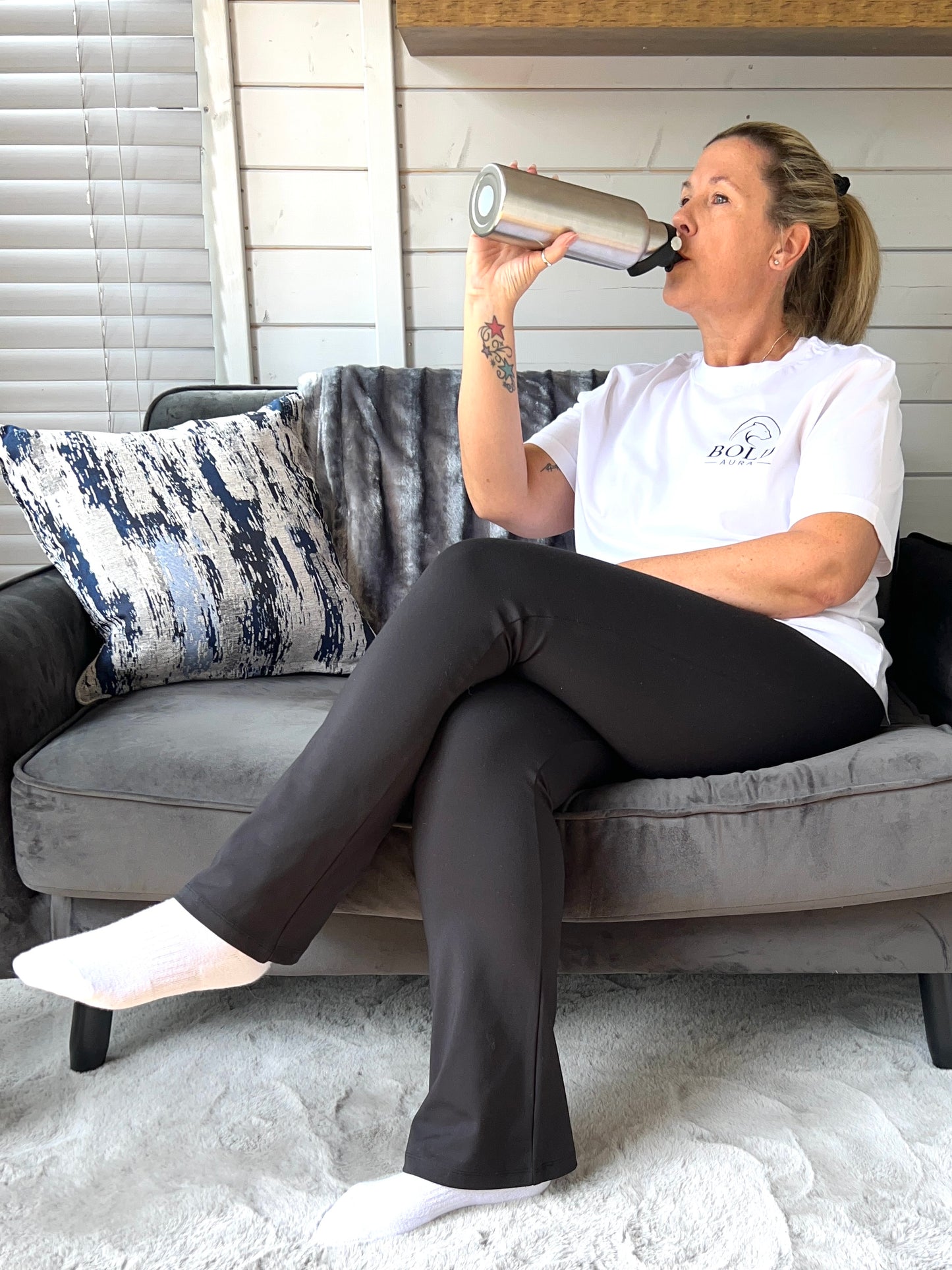 Aura Noir Flare Legging
